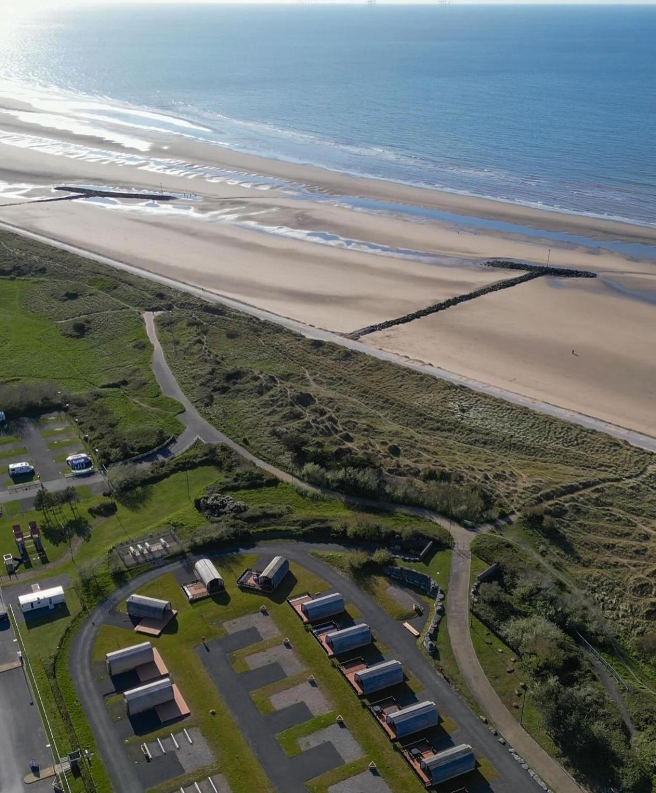 Hotel Ffrith Beach Glamping With Hot Tub Prestatyn Exteriér fotografie